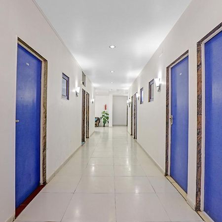 Hotel Velvet Rajkot Exterior foto